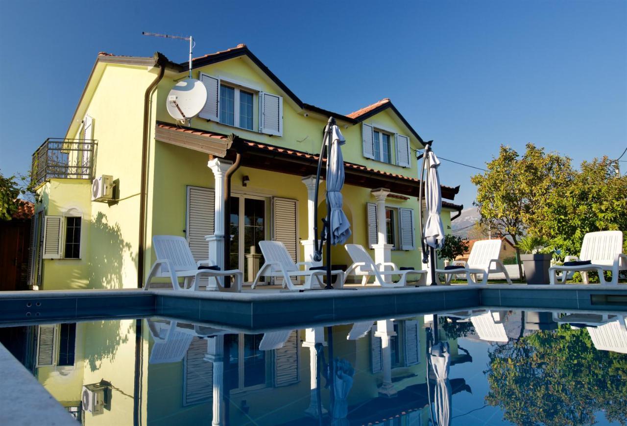 Relax House Nizic Villa