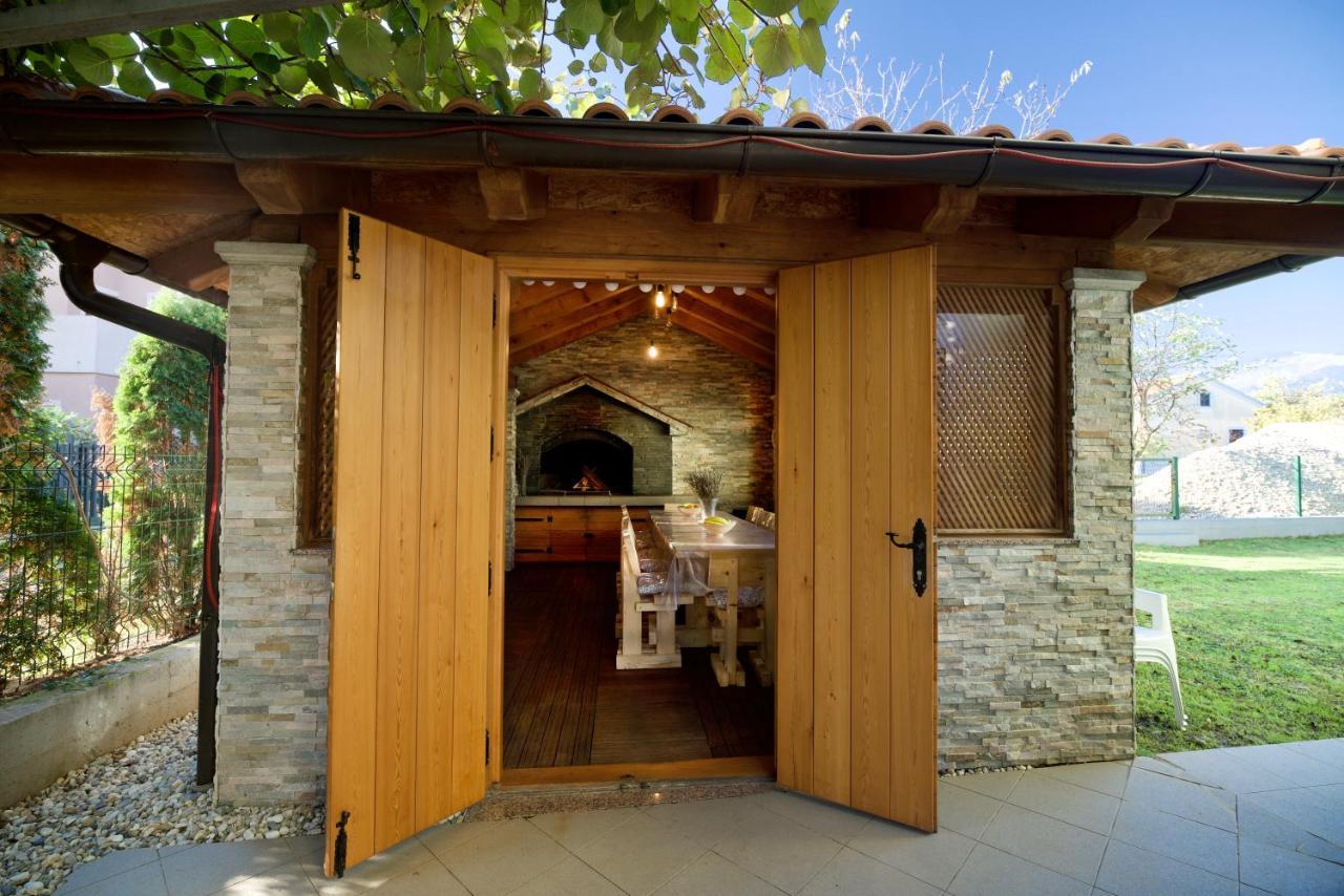 Relax House Nizic Villa